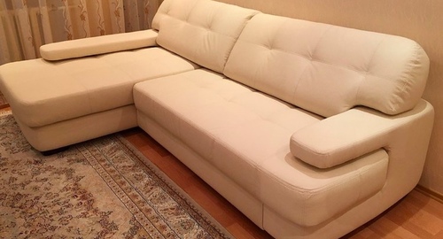 Обивка углового дивана.  Черногорск